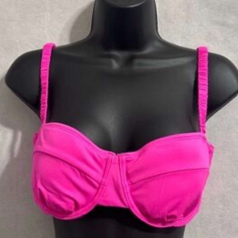 Wild Fable SZ M underwire design  sweetheart adjustable straps vibrant pink NWT